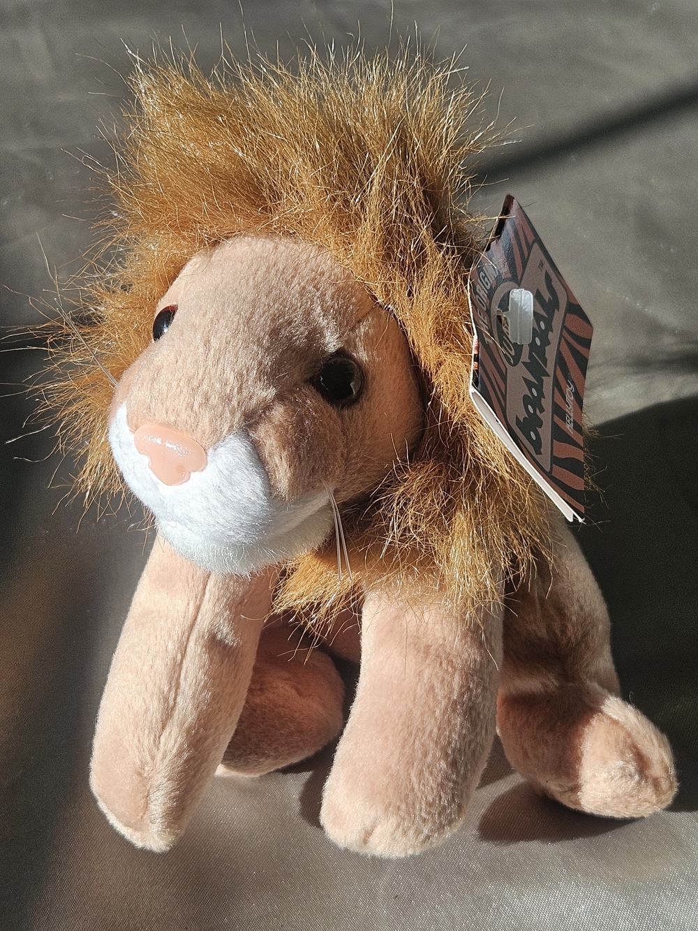 Kellytoy Plush Lion Stuffed Animal - Tan, Brown, White